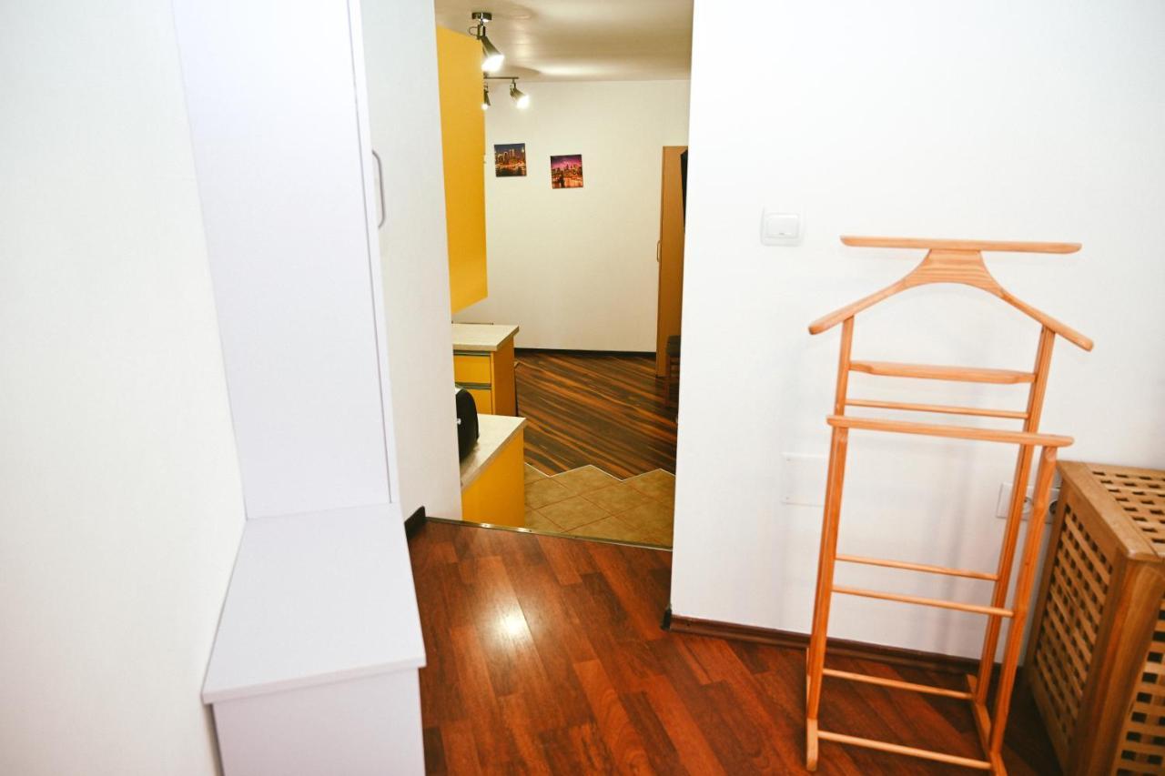 Cozy Apartment Brasov Exterior photo
